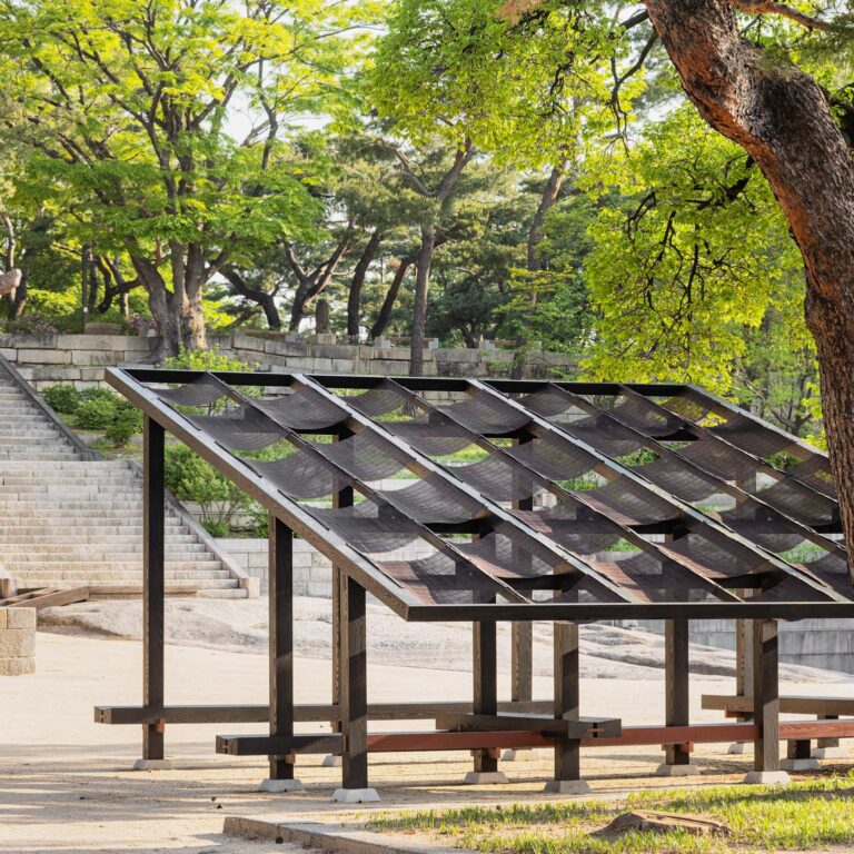 STRUCTURE 02